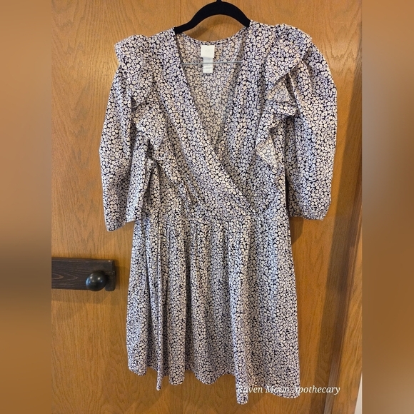 H&M Floral Wrap Dress - Picture 1 of 10